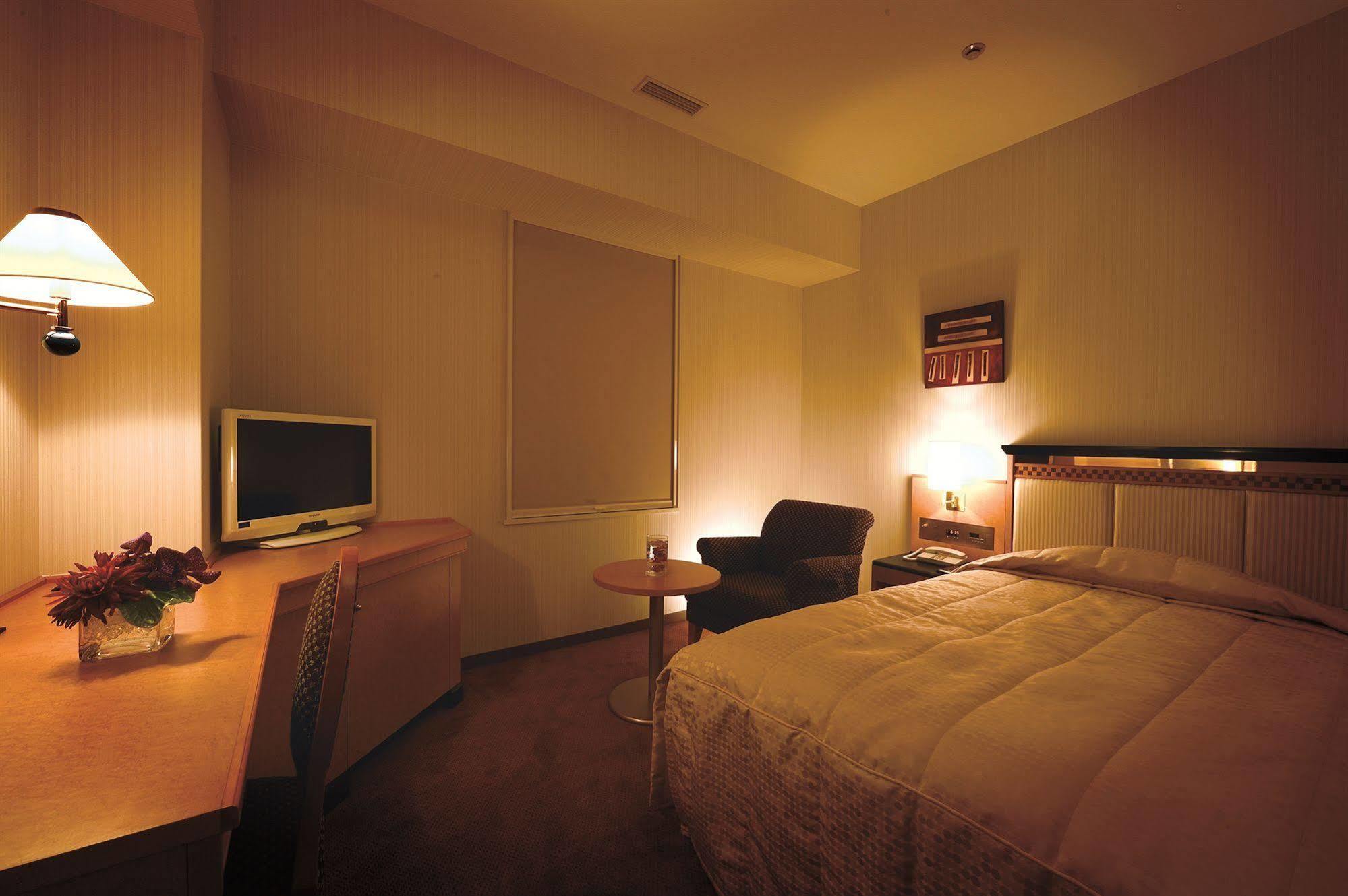 Hotel Crown Palais Kōbe Exterior foto
